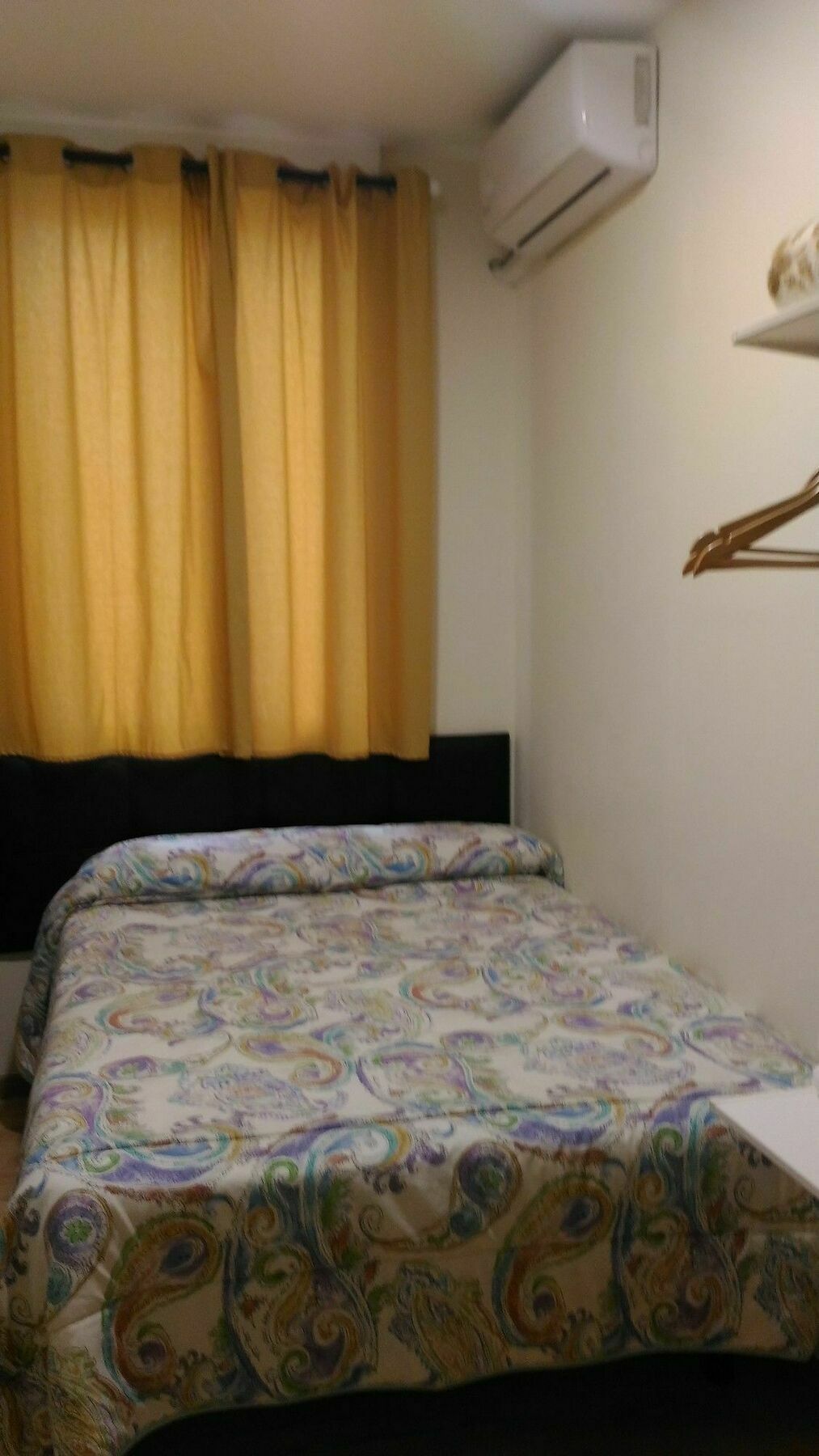 Hostal Jq Madrid 1 Ngoại thất bức ảnh